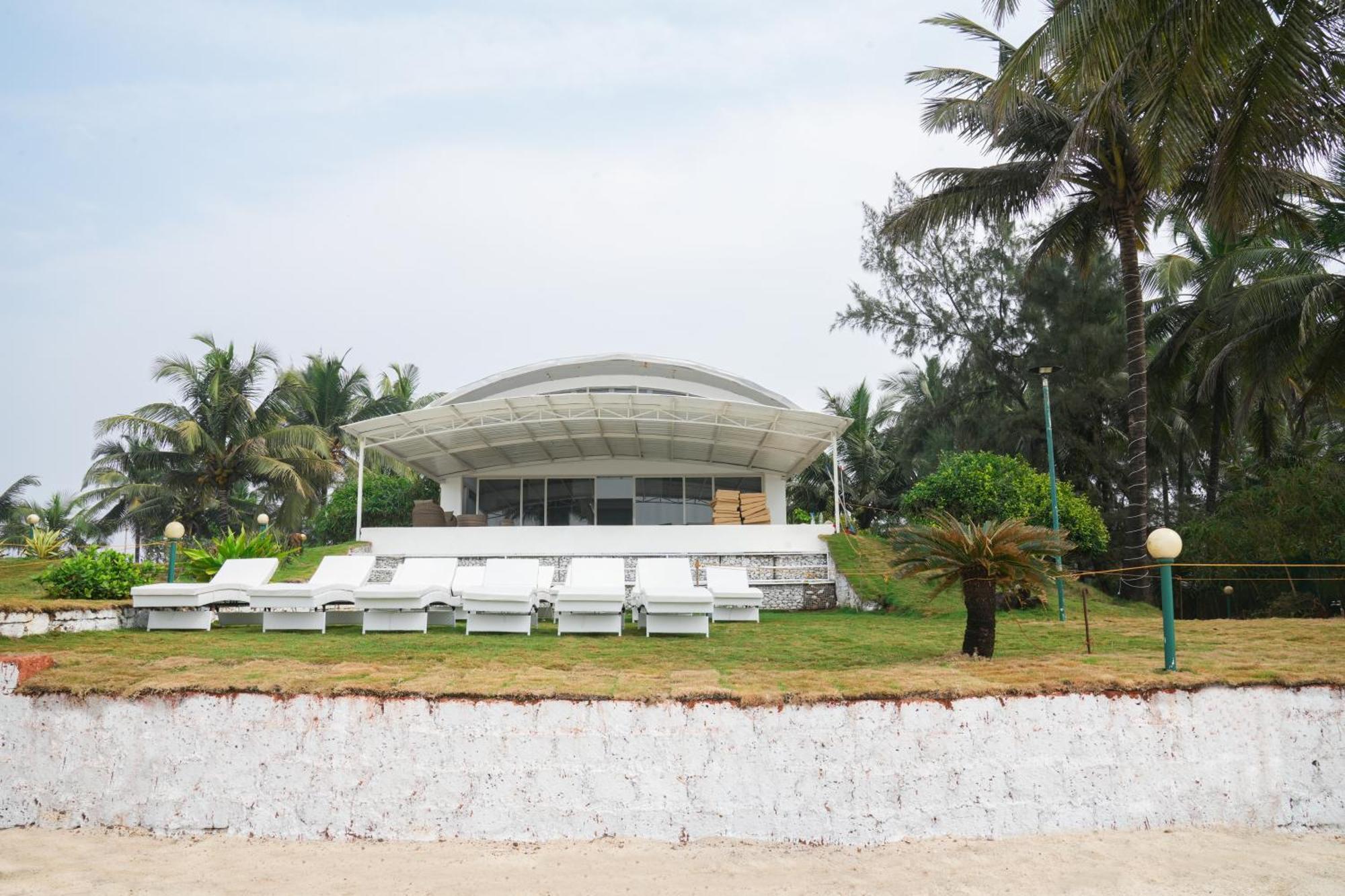 Regenta Beach House Resort, Goa بيناوليم المظهر الخارجي الصورة